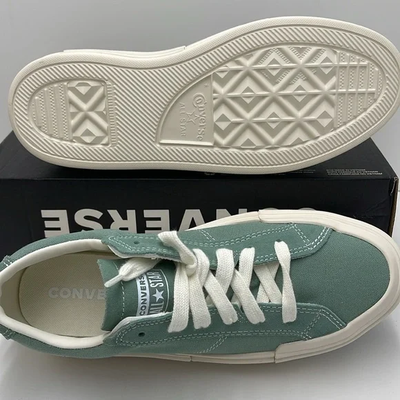 Converse Men’s CTAS CRUISE OXHERBY/EGRET/WHITE A09842C Platforms Sneakers